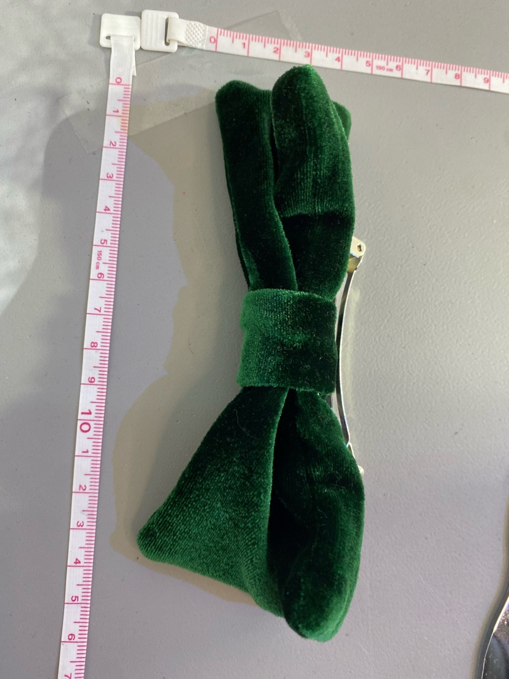 Emerald Green Velvet Bow Hair Clip Made in France Unisex - Picture 5 of 9